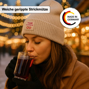 Unikatolo Wintermütze Team Glühwein bedruckt beige
